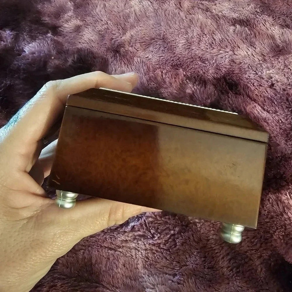 Bradford Exchange Thomas Kinkade Mom Jewelry Music Box - Picture 6 of 8